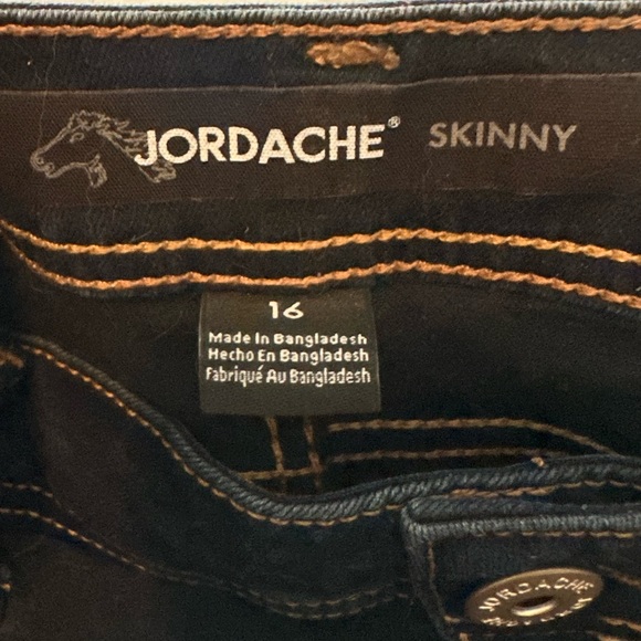 Jordache skinny jeans - Picture 3 of 3